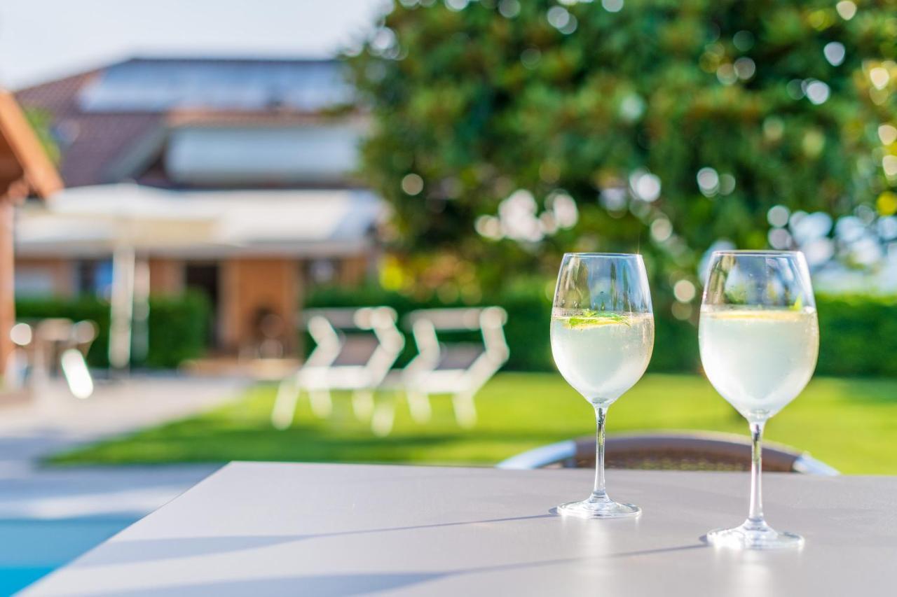 Garni Hotel Ritterhof แตร์เมโน ภายนอก รูปภาพ