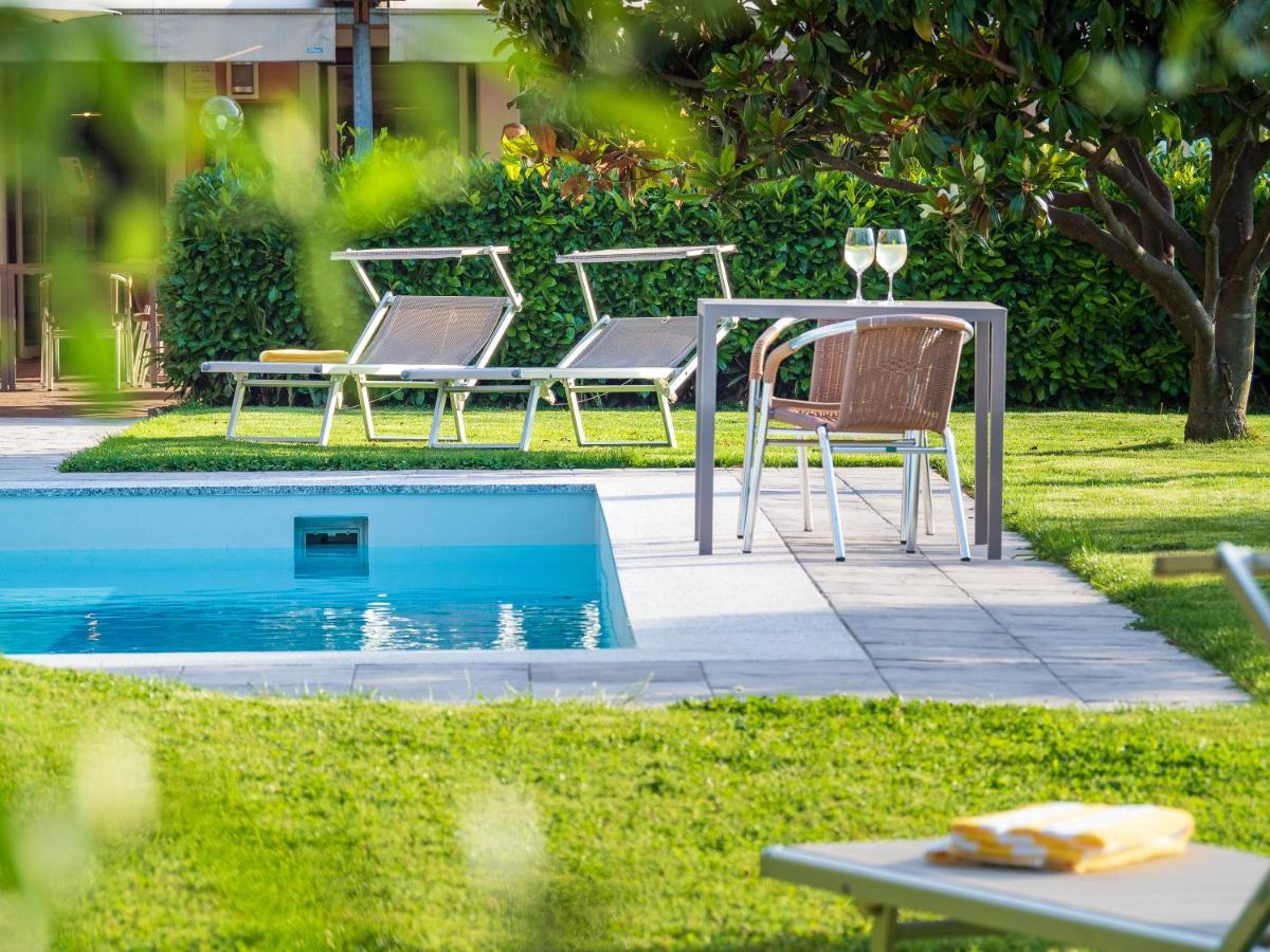 Garni Hotel Ritterhof แตร์เมโน ภายนอก รูปภาพ