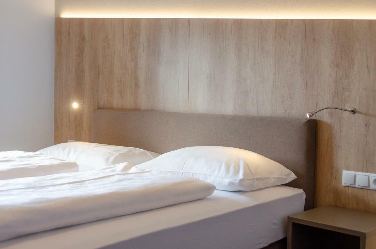 Garni Hotel Ritterhof แตร์เมโน ภายนอก รูปภาพ