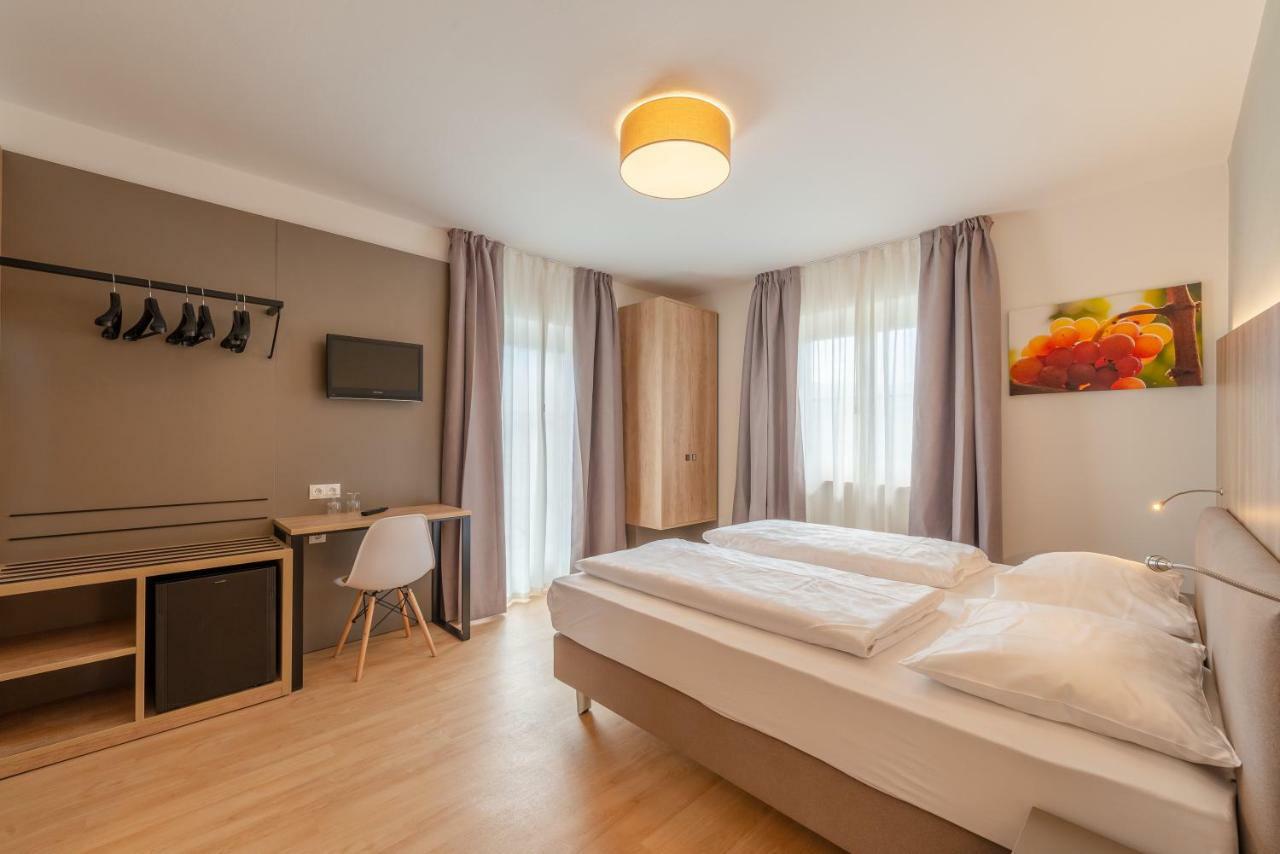Garni Hotel Ritterhof แตร์เมโน ภายนอก รูปภาพ